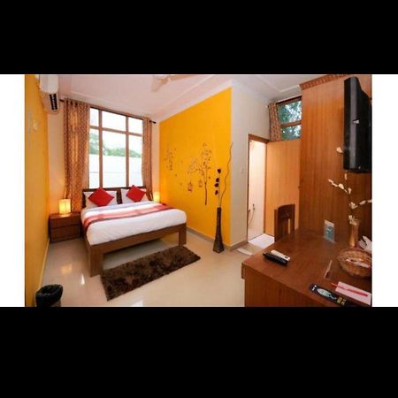 Hotel Samrat Neemrana Ngoại thất bức ảnh